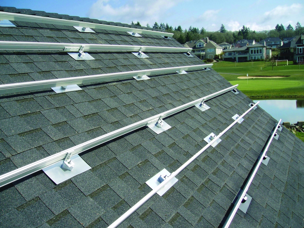 do solar panels damage your roof?