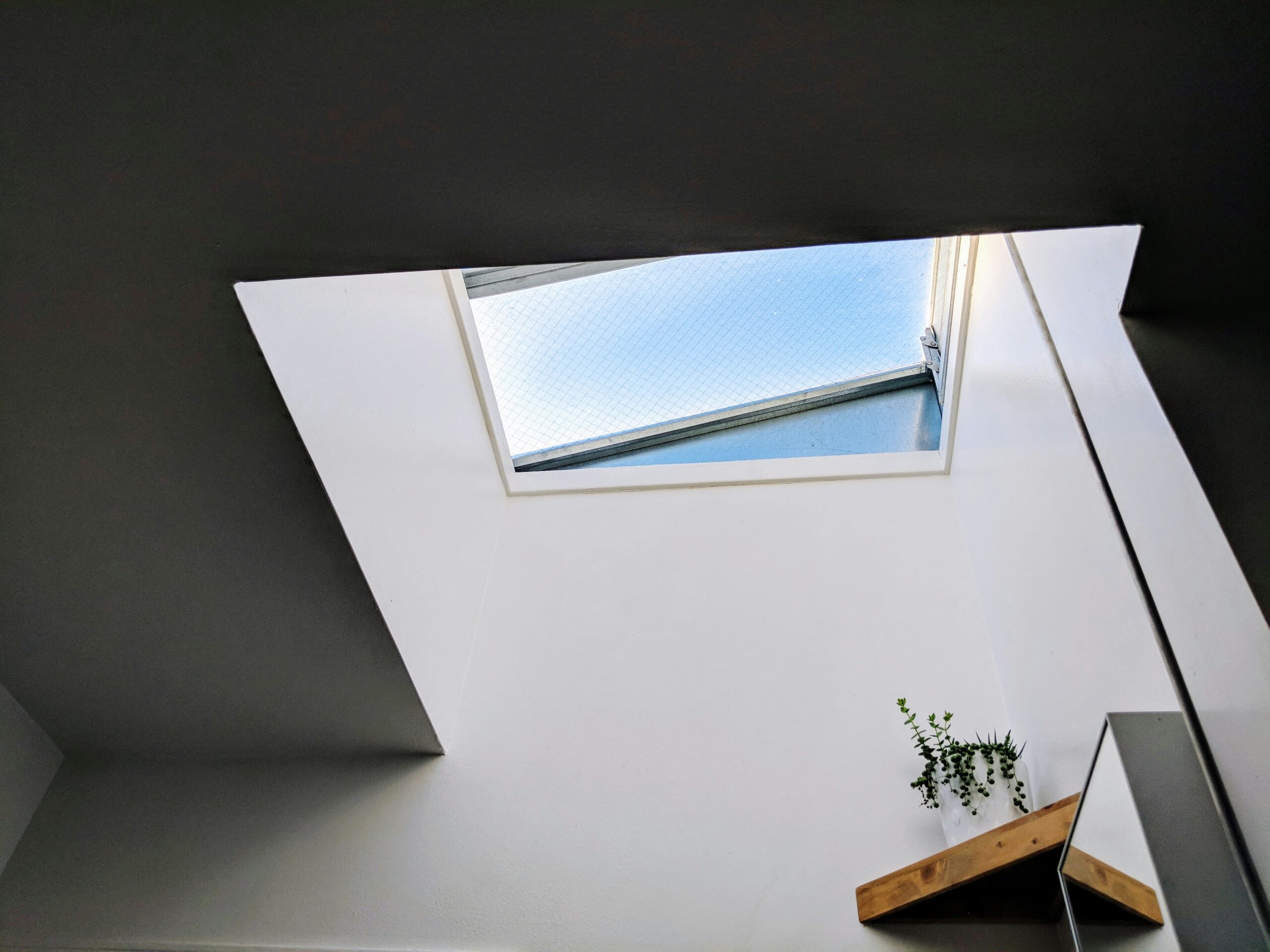 Roof Experts | Skylight Inspiration Roof Expertslayton-diament-EAwV4grbzSc-unsplash -