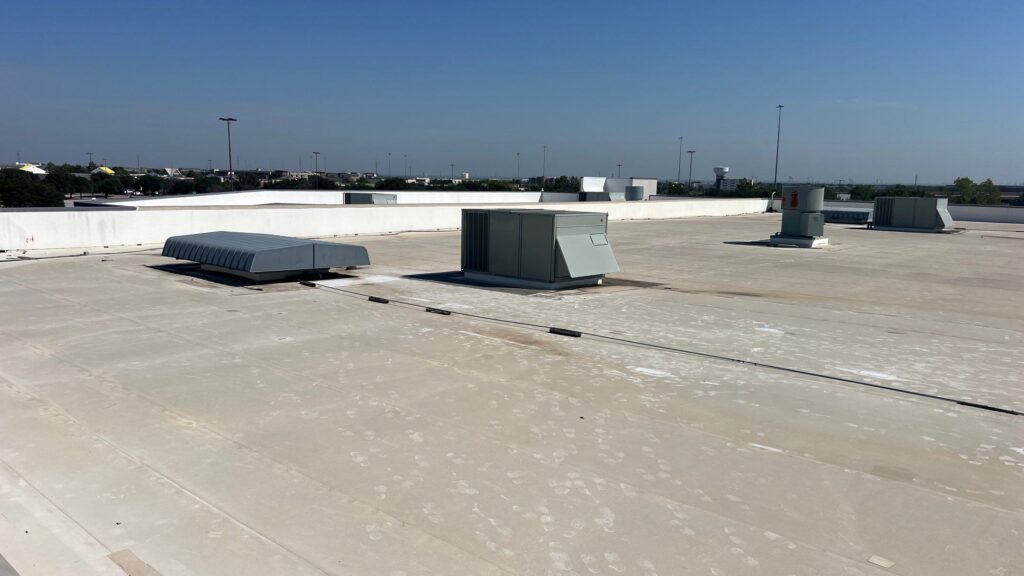 Commercial flat roof system at a retail property in Grapevine, TX